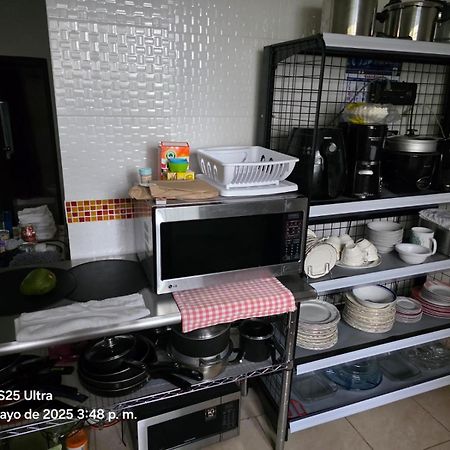 Hostal El Prado Panama City Ngoại thất bức ảnh