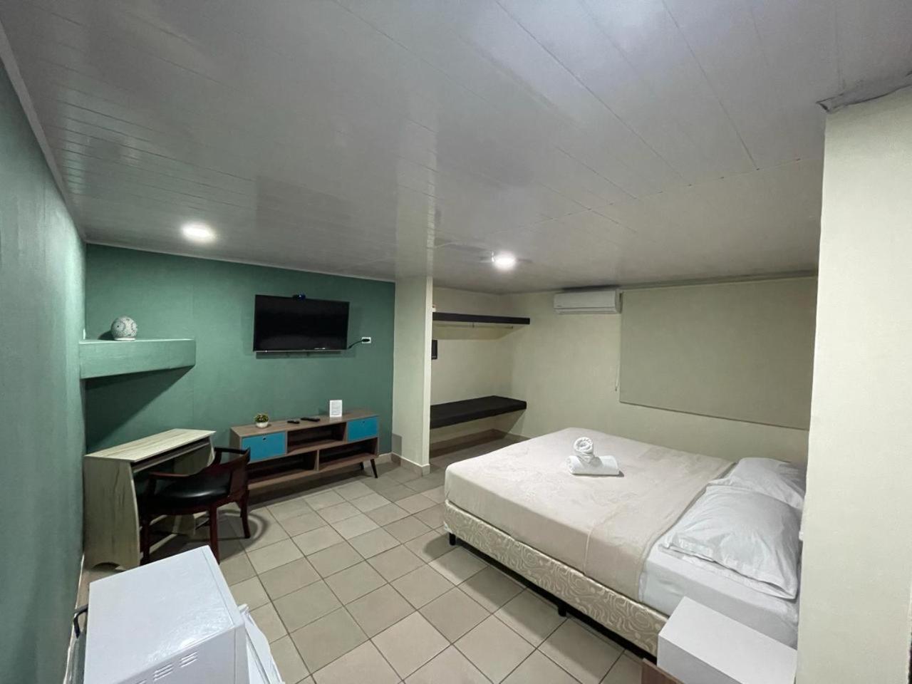 Hostal El Prado Panama City Ngoại thất bức ảnh