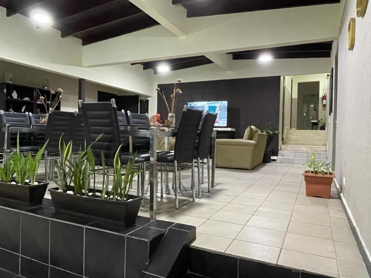 Hostal El Prado Panama City Ngoại thất bức ảnh