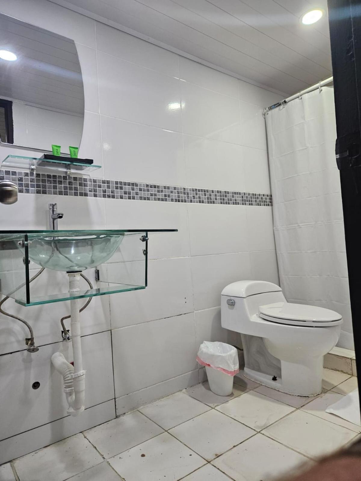 Hostal El Prado Panama City Ngoại thất bức ảnh