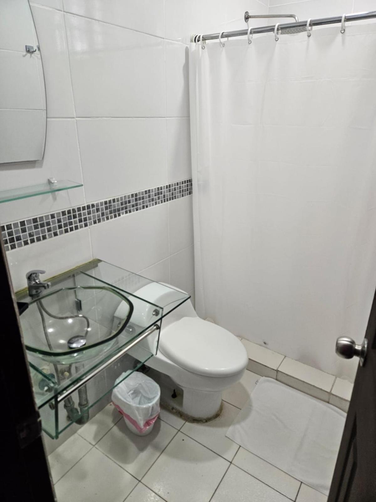 Hostal El Prado Panama City Ngoại thất bức ảnh